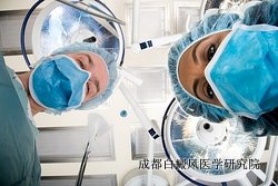 如何判断白斑是不是白癜风